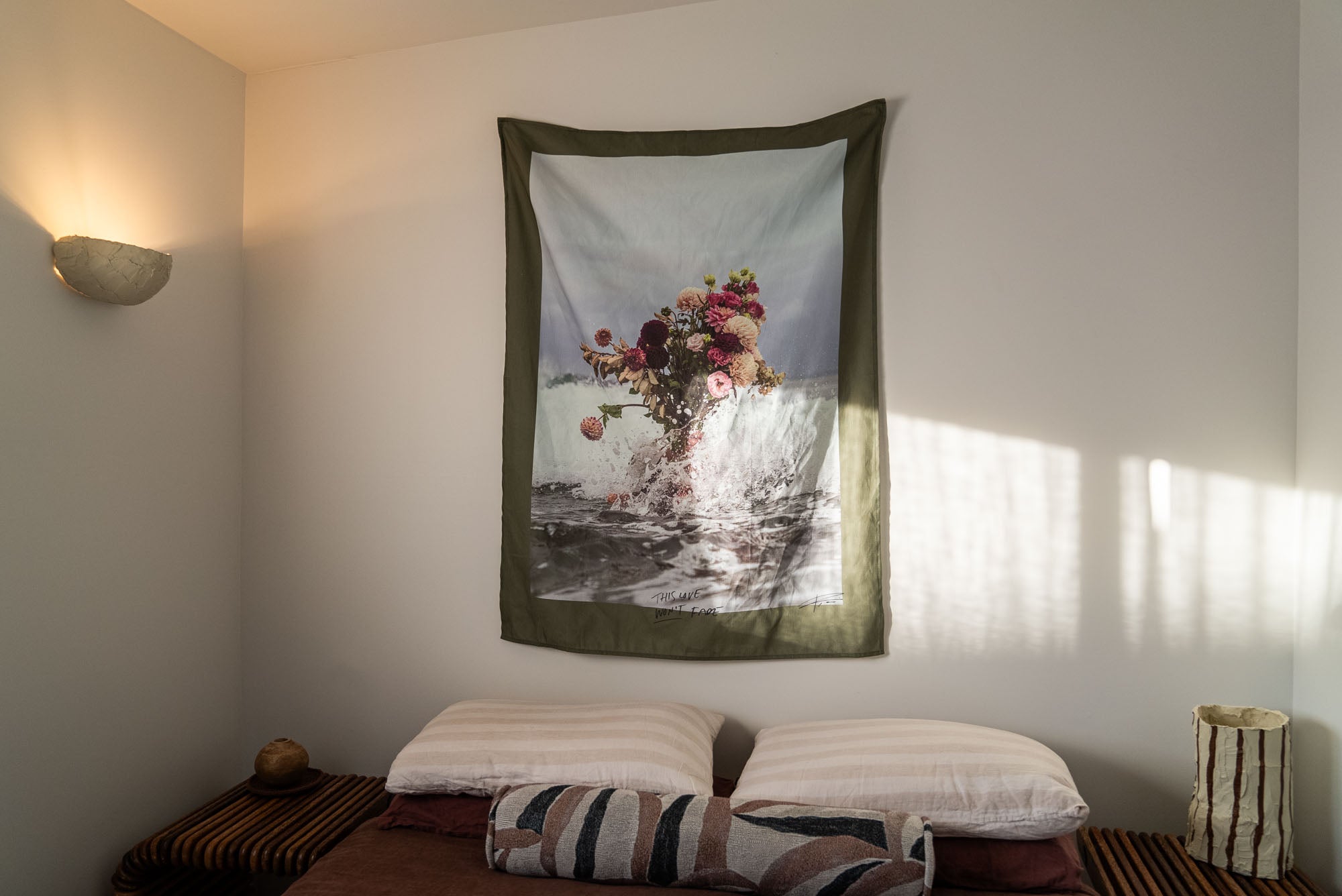 "Unfading Love" Wall Tapestry (Forever Green)