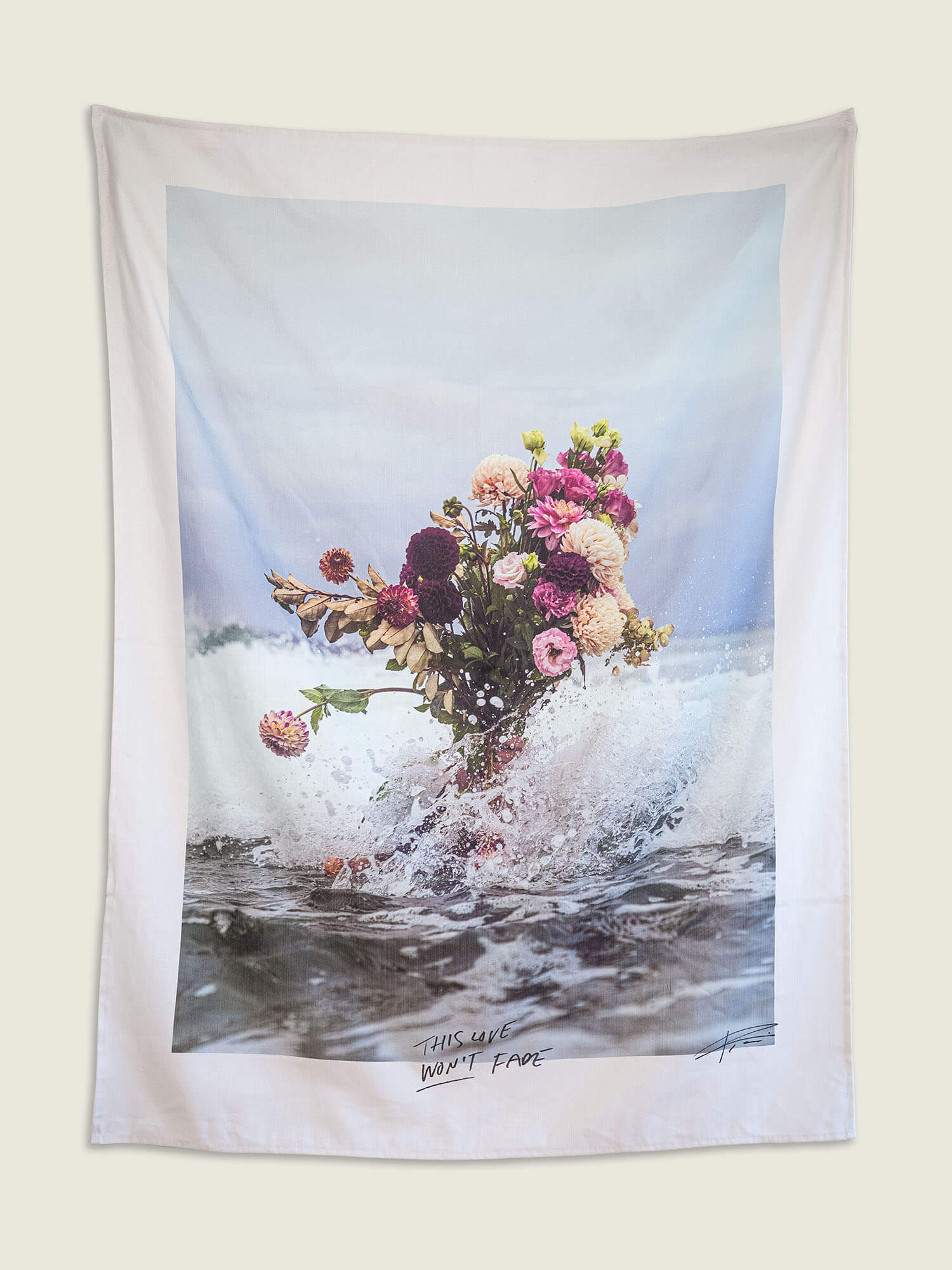 "Unfading Love" Wall Tapestry (Timeless White)