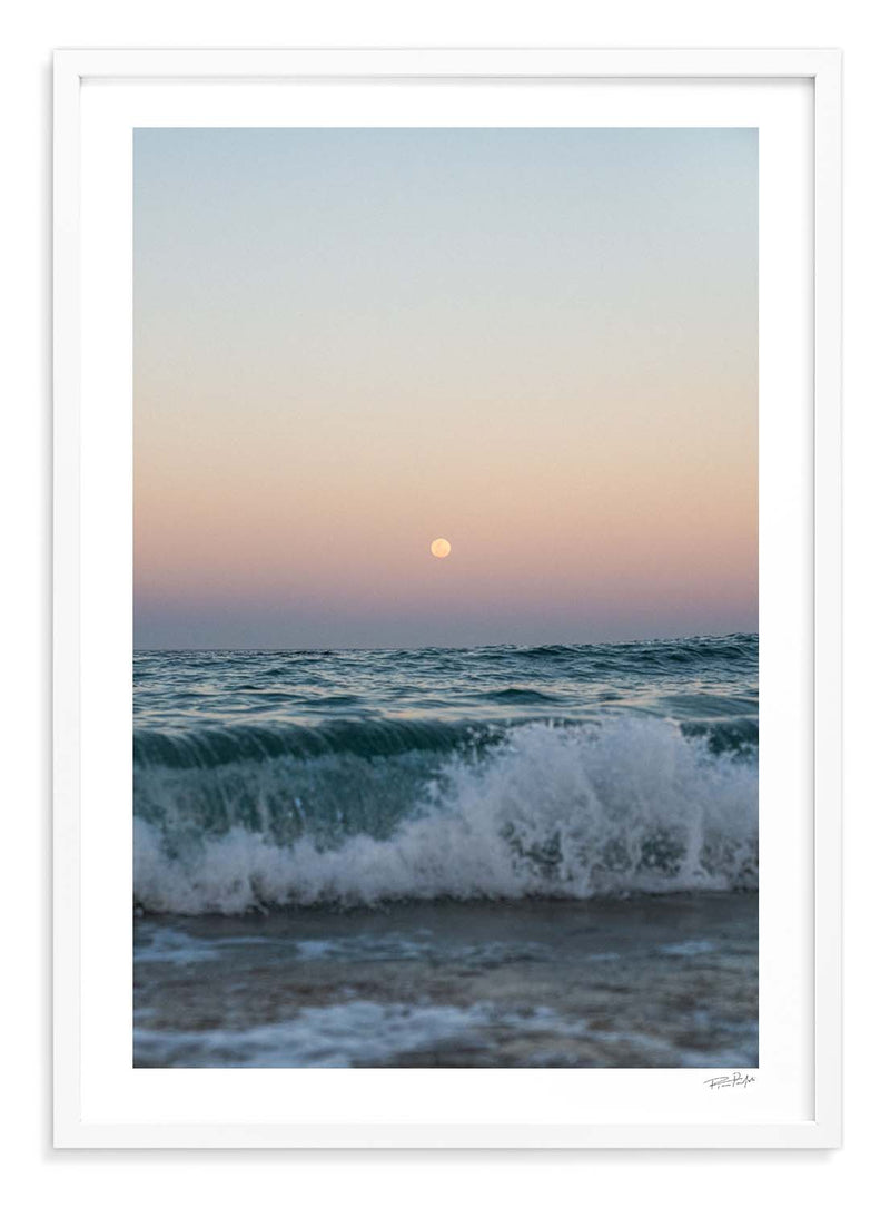 DUSK MOON